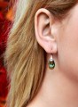 Zielone wiszące kolczyki krople, kryształ Swarovski® kropla, srebro 925 na modelce