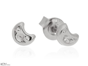 MINNU - moon - silver stud earrings