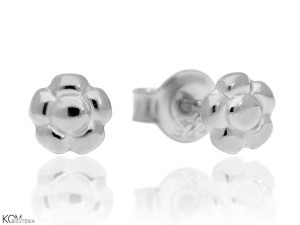 MINNU - spring flower - silver stud earrings