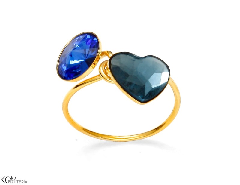 Srebrny pozłacany pierścionek z fioletowym i niebieskim kryształem Swarovski®.jpg