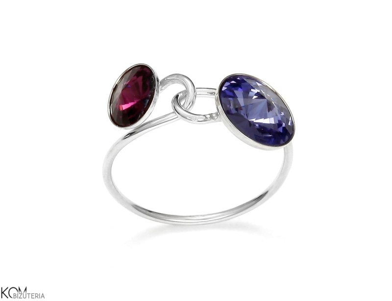 Srebrny pierścionek z fioletowymi kryształami Swarovski®.jpg