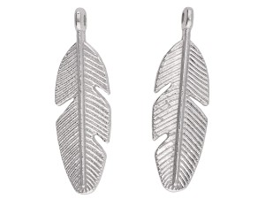 Rodowana, srebrna ozdobna zawieszka charm pióro, piórko 28x8 mm W179