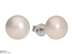 Silver stud earrings with light grey, matte synthetic pearls