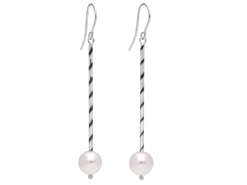 kolczyki rurki czarno białe, oksydowane z białymi perłami Swarovski